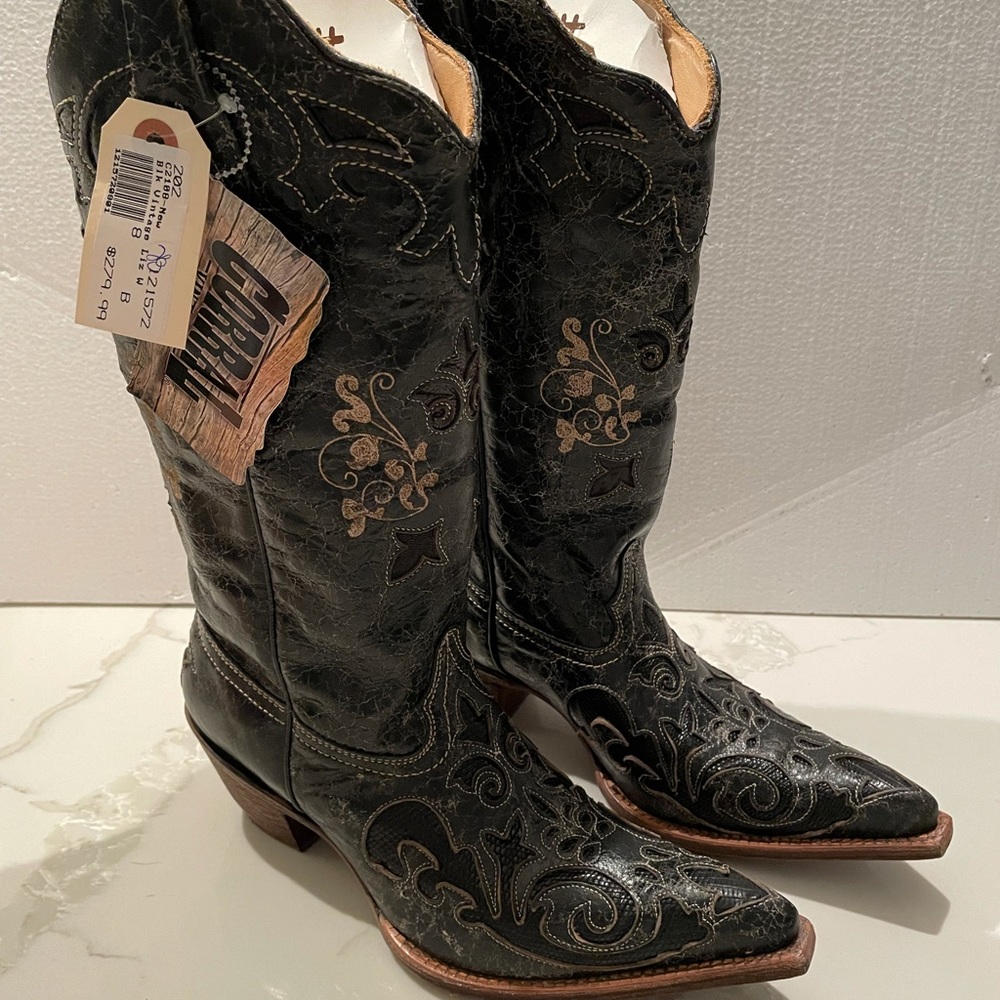Gorgeous Black Vintage Leather Corral Cowboy Boots NEW WITH TAGS. Size 7.5